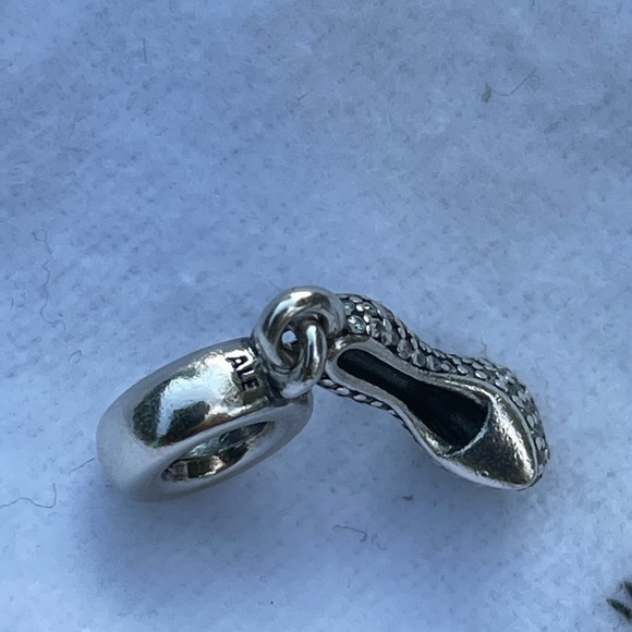PANDORA Heel Stileto Dangle Charm - Picture 4 of 5